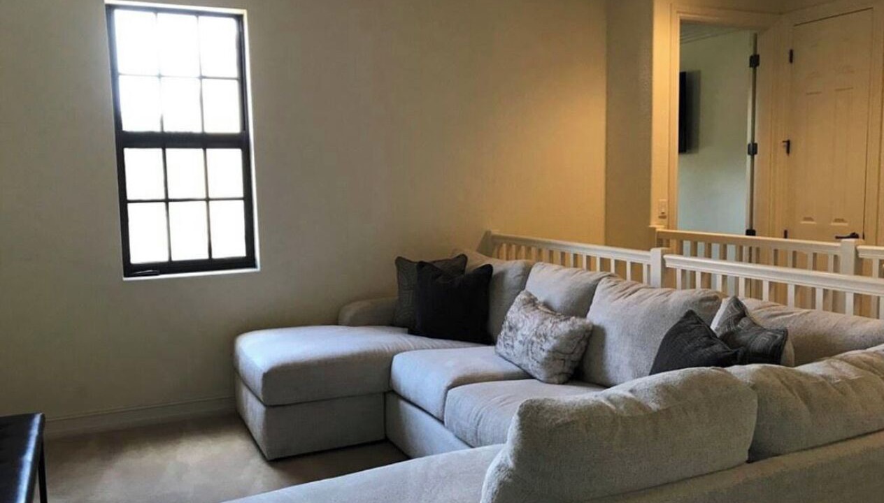 Photo of Livingroom in Biggar