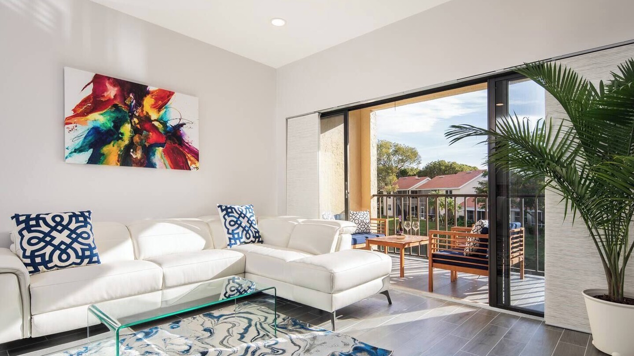 Photo of Livingroom in Grey Oaks