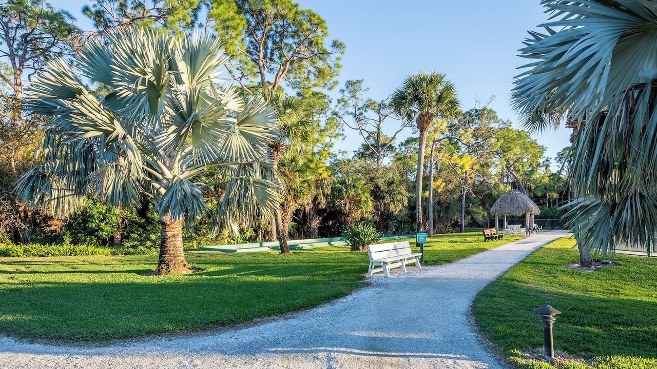 Photo of Outdoor in Grey Oaks