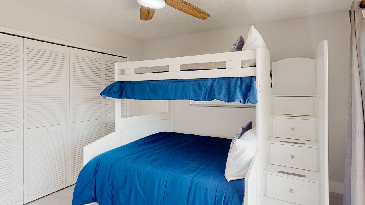 Photo of Bedroom in Fort Myers Shores