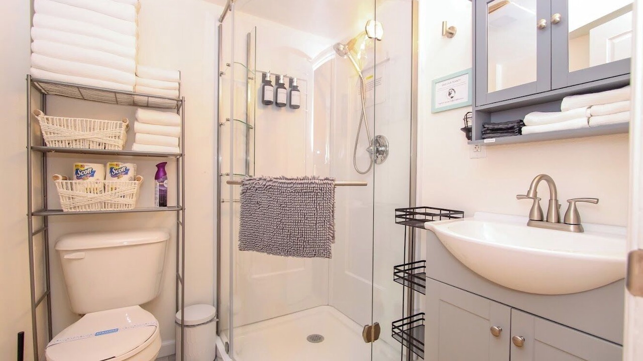 Photo of Bathroom in Palm Harbor