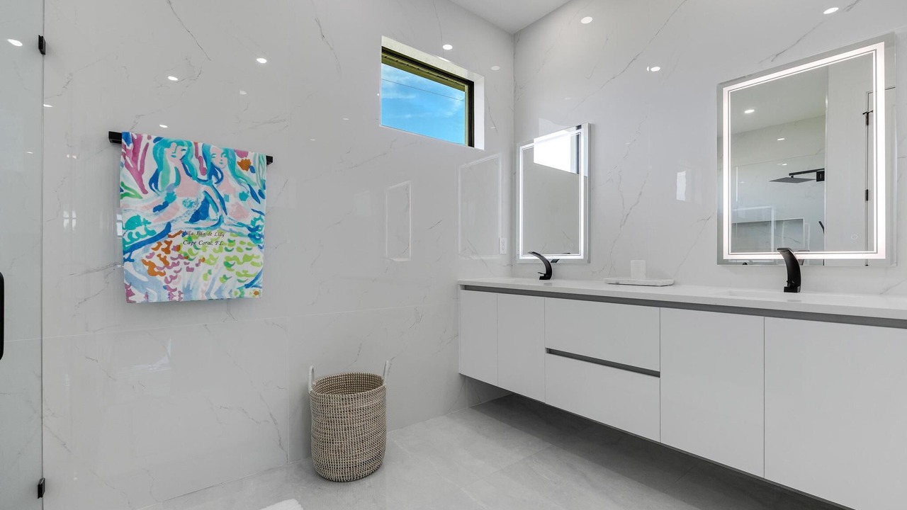 Photo of Bathroom in Mariner