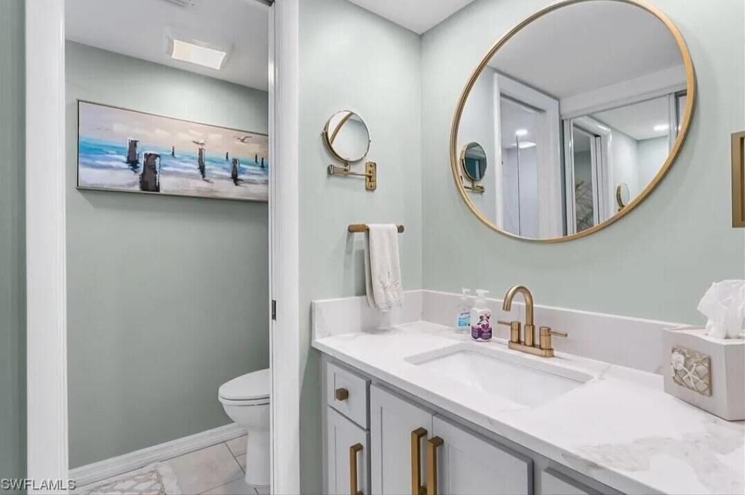 Photo of Bathroom in Yacht Club