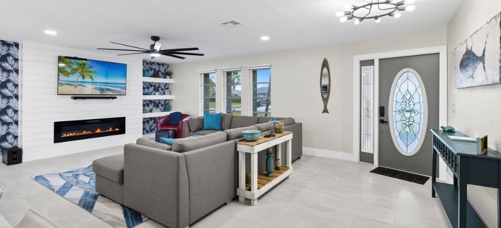 Photo of Livingroom in Eight Lakes