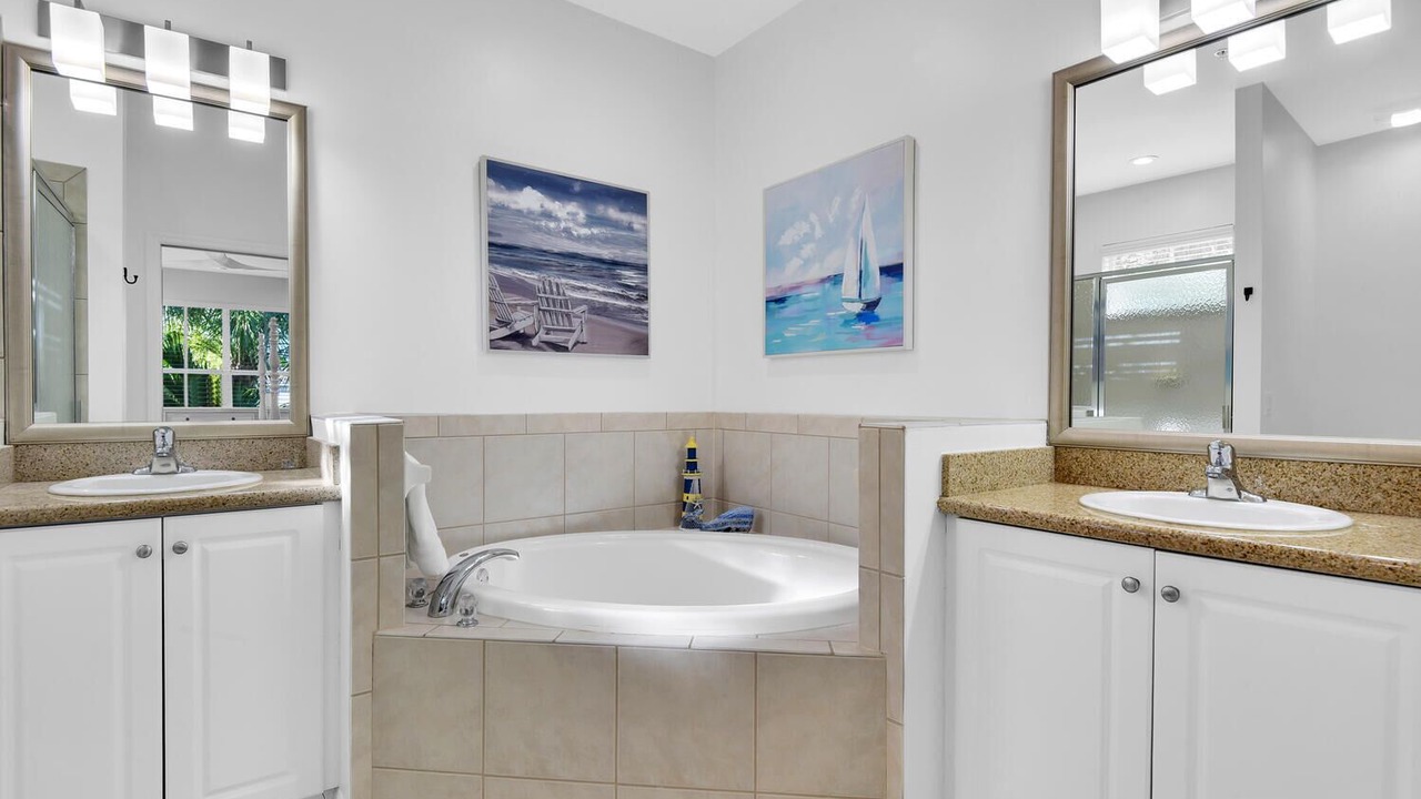 Photo of Bathroom in Naples