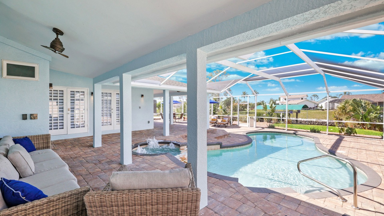 Photo of Outdoor in Estero