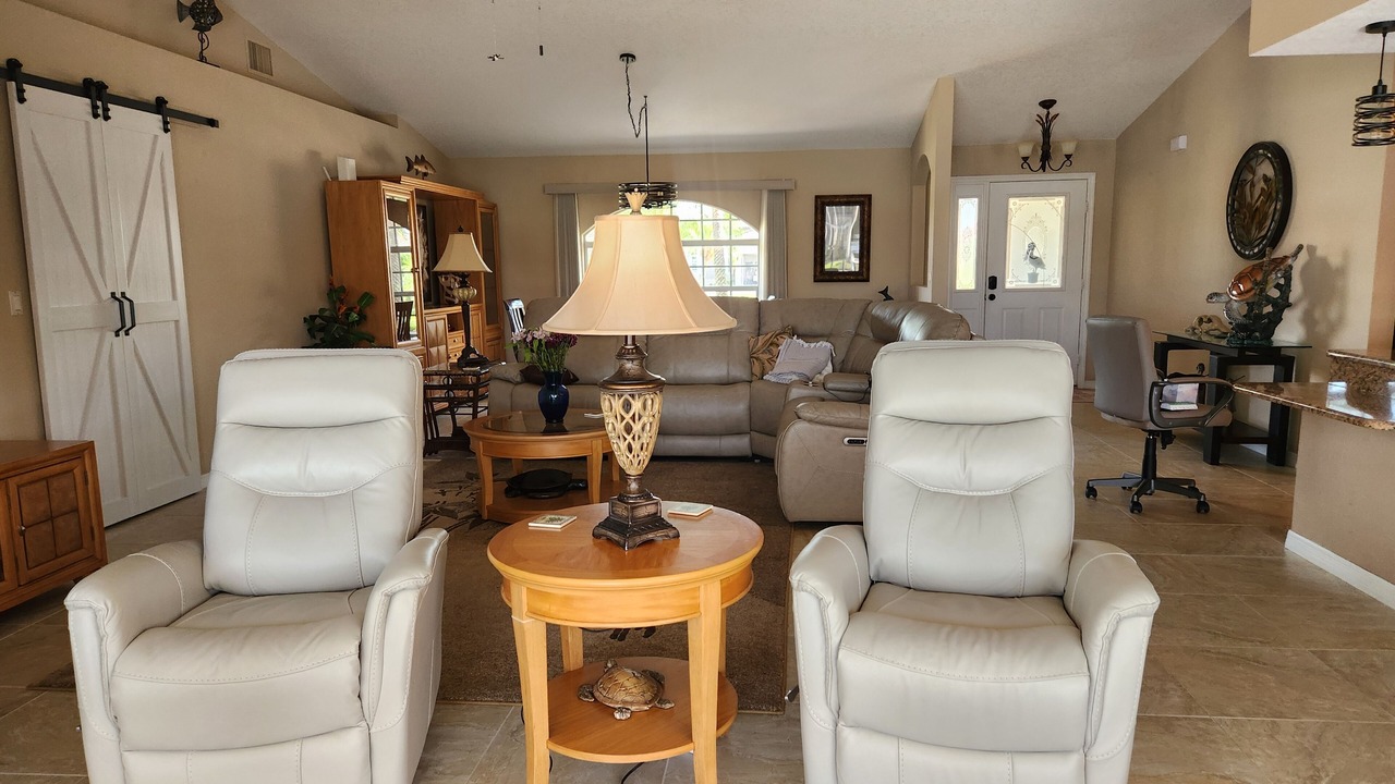 Photo of Livingroom in Burnt Store Isles