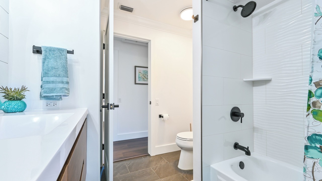 Photo of Bathroom in Naples
