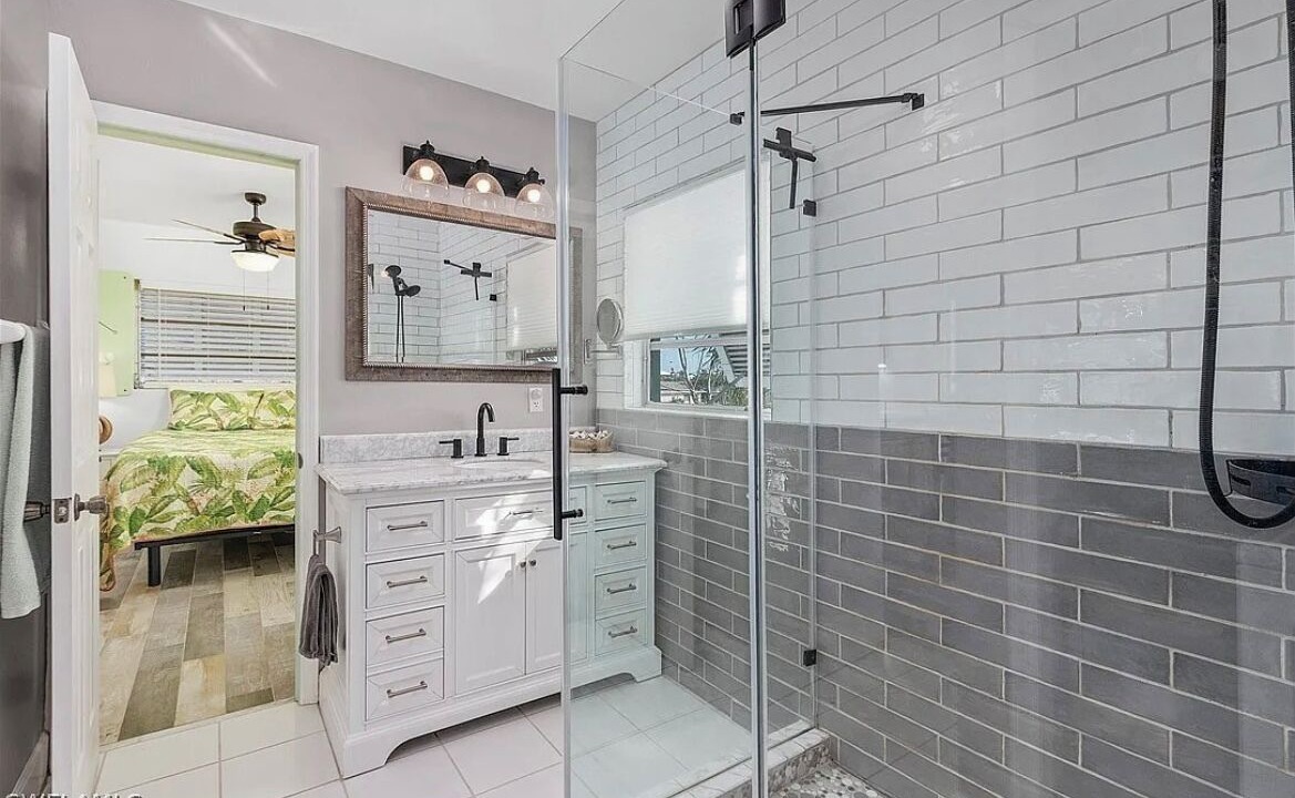 Photo of Bathroom in Bokeelia