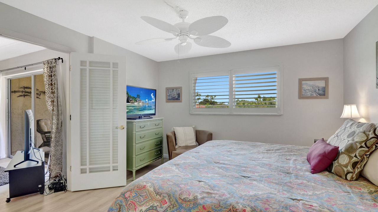 Photo of Bedroom in Central Naples