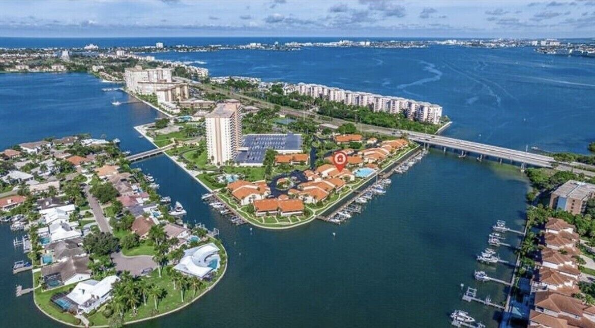 Photo of Others in Bayway Isles
