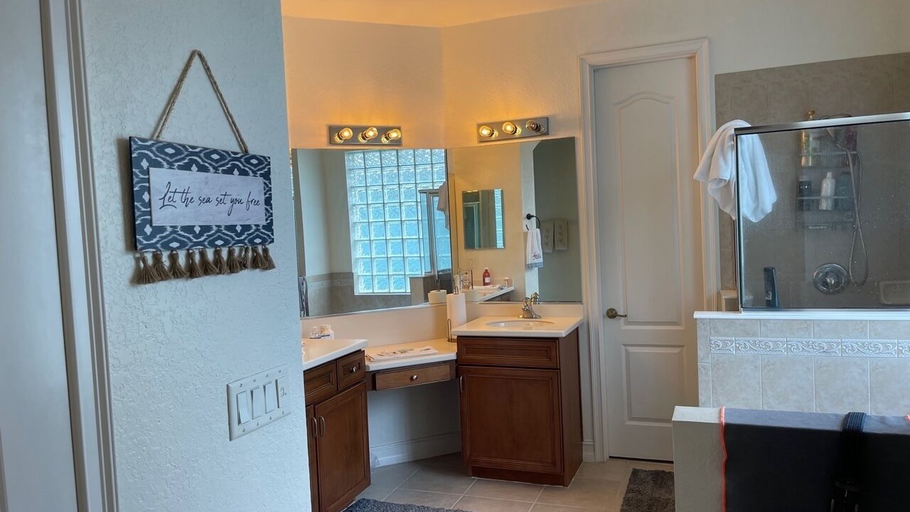 Photo of Bathroom in Rotonda Lakes
