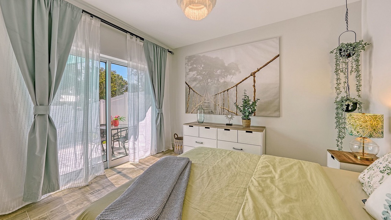 Photo of Bedroom in Indian Beach Sapphire Shores