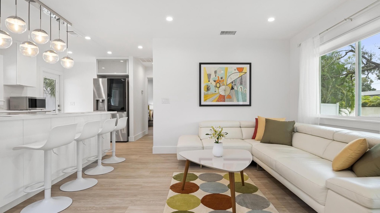 Photo of Livingroom in Arlington Park