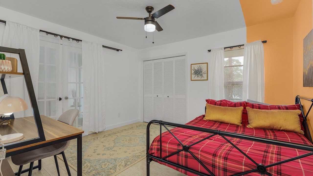 Photo of Bedroom in Kings Lake