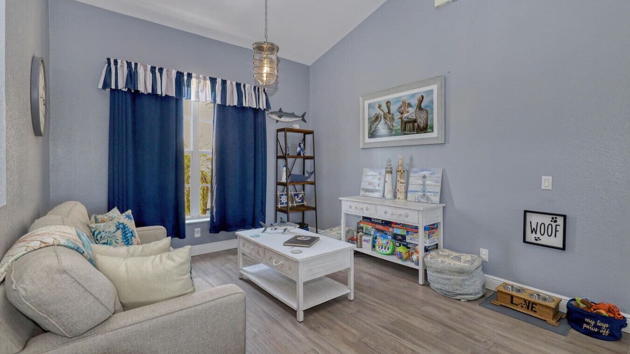 Photo of Bedroom in Caloosahatchee