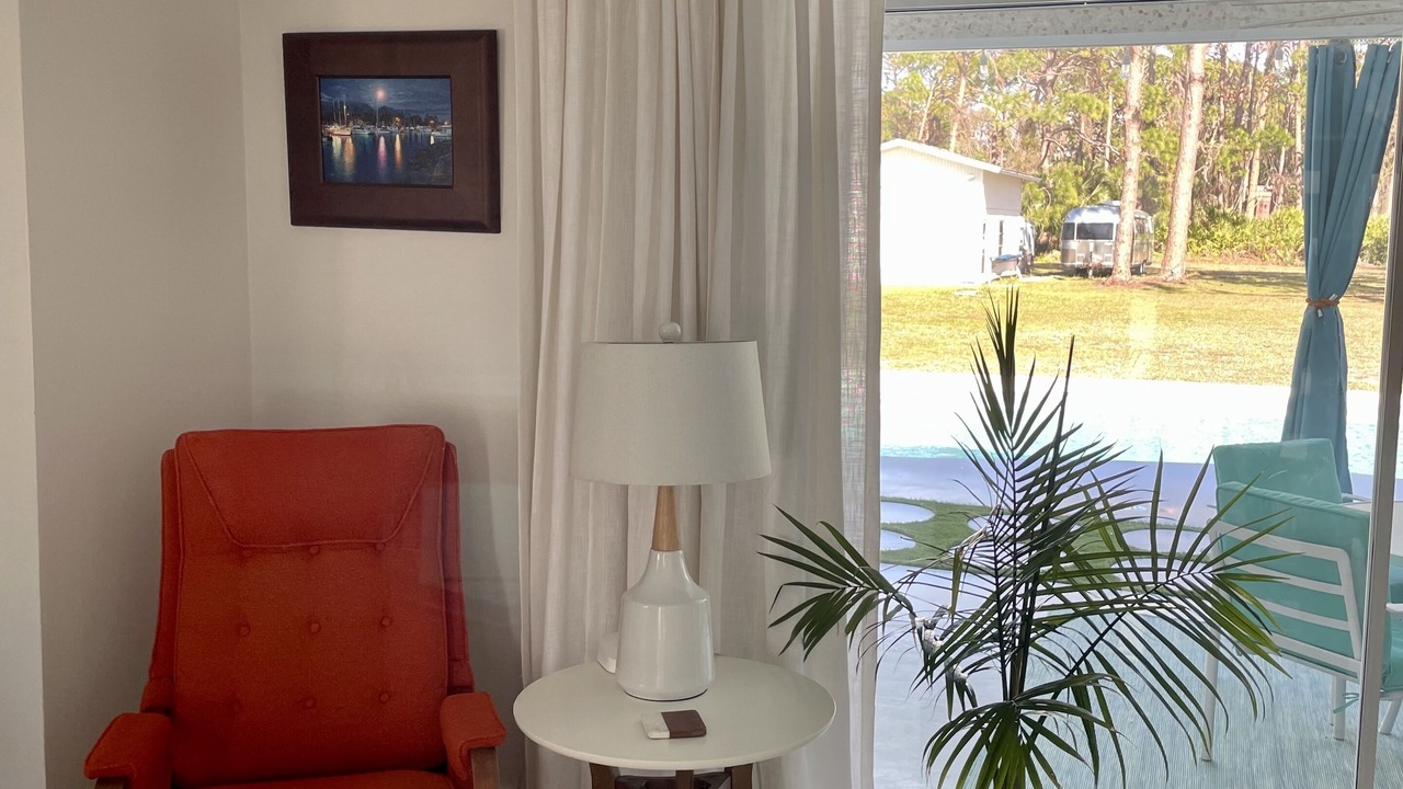Photo of Livingroom in Englewood