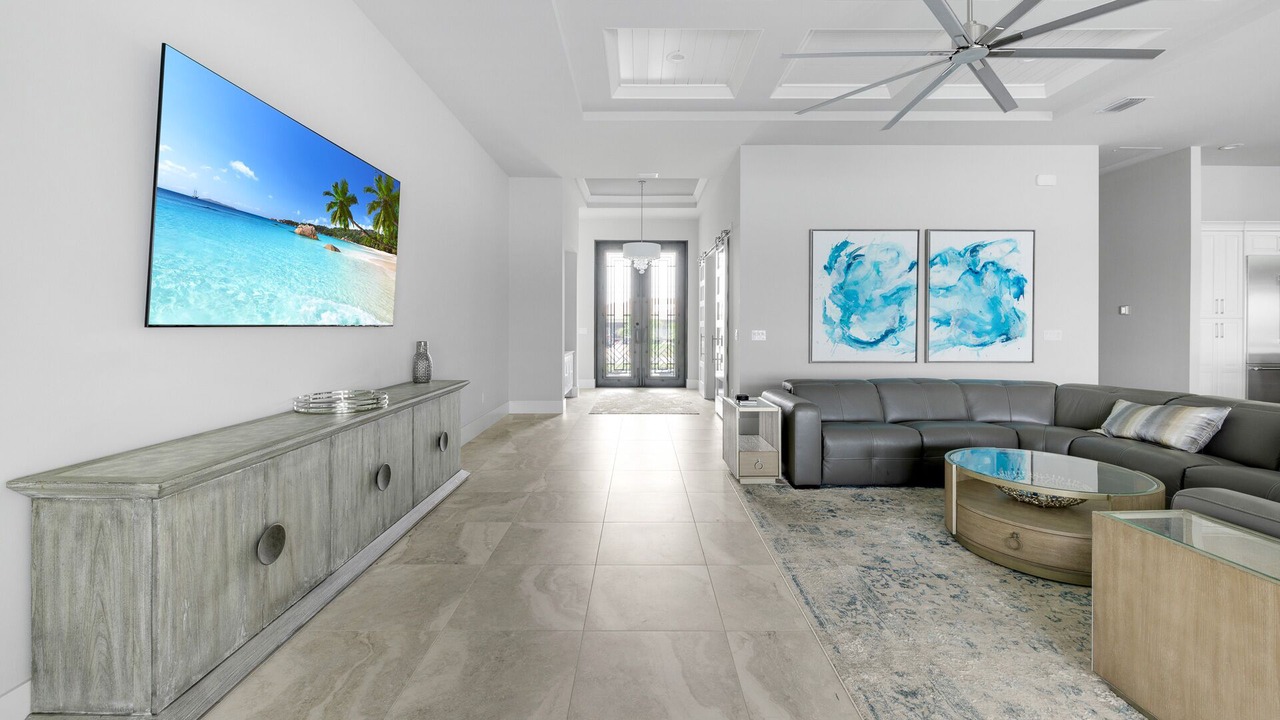 Photo of Livingroom in Eight Lakes