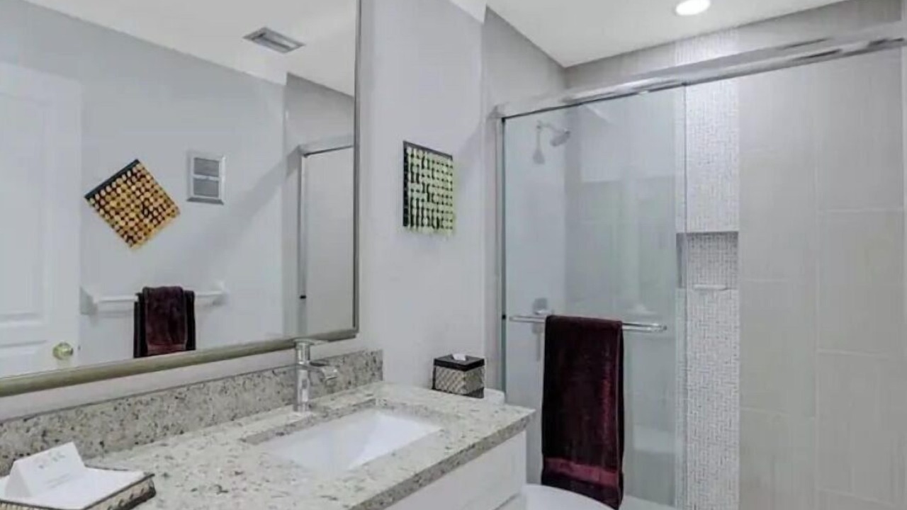 Photo of Bathroom in Caloosahatchee