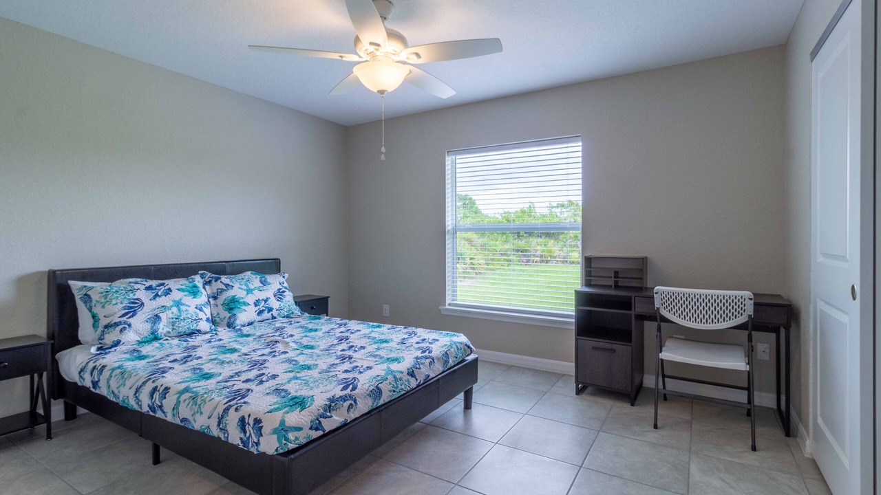 Photo of Bedroom in Englewood East
