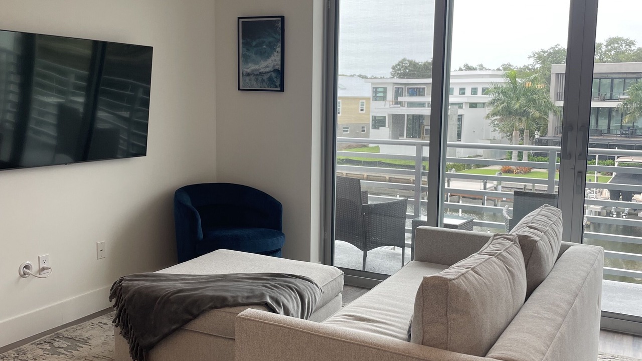 Photo of Livingroom in Central Sarasota