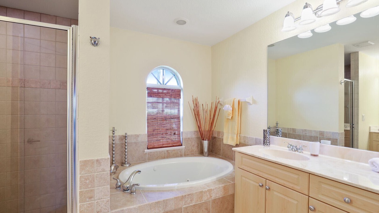 Photo of Bathroom in Pelican