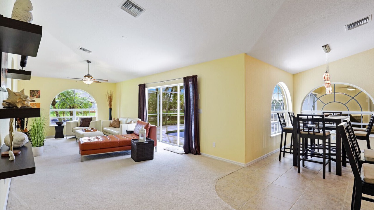 Photo of Livingroom in Pelican