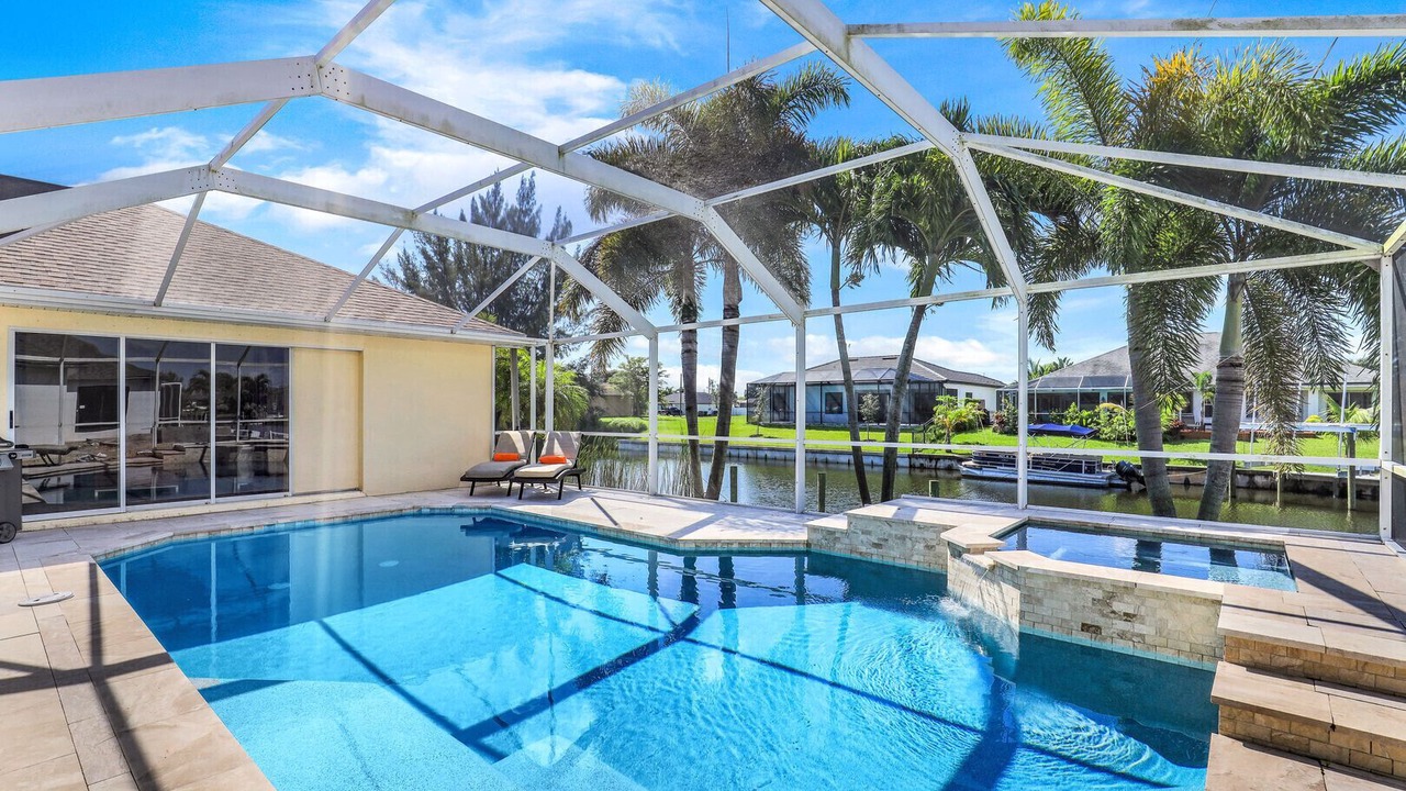 Photo of Outdoor in Pelican