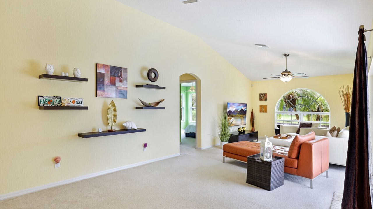 Photo of Livingroom in Pelican