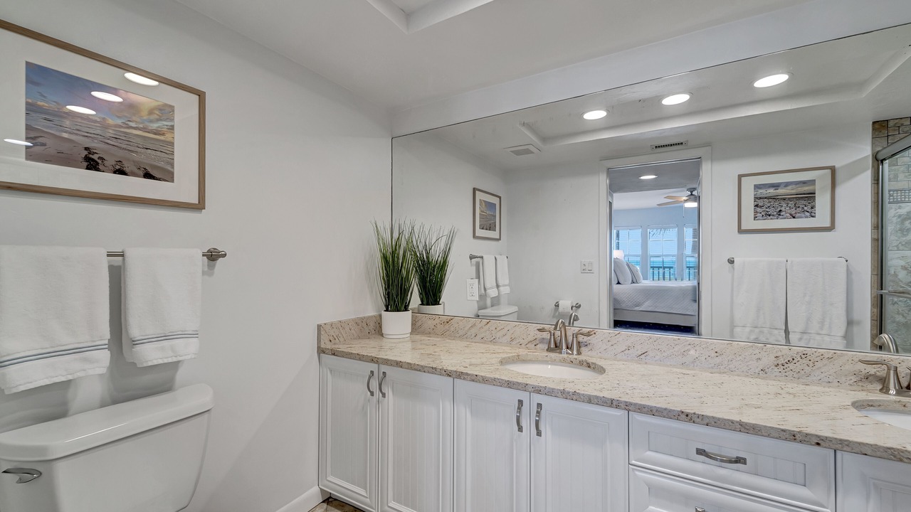 Photo of Bathroom in Palm Island