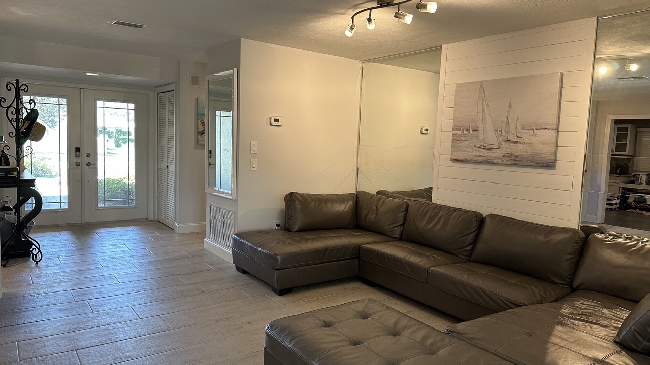 Photo of Livingroom in Bradenton