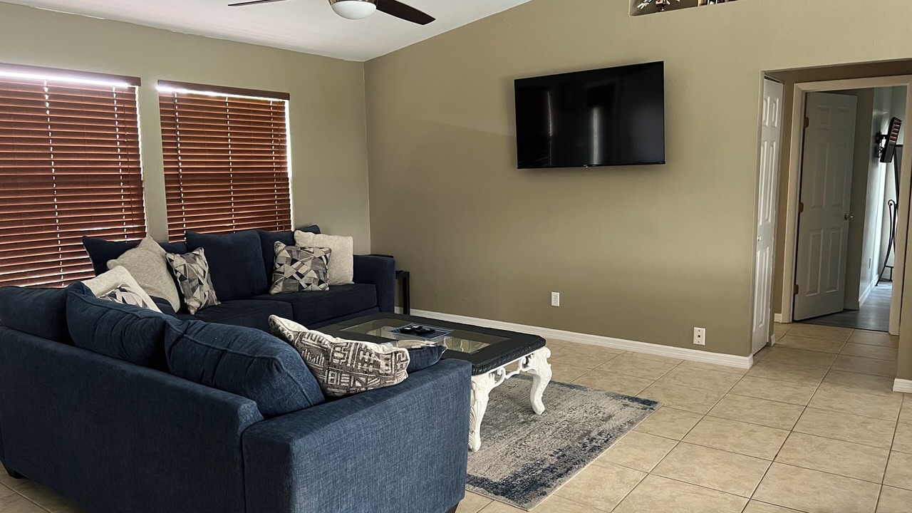Photo of Livingroom in Diplomat