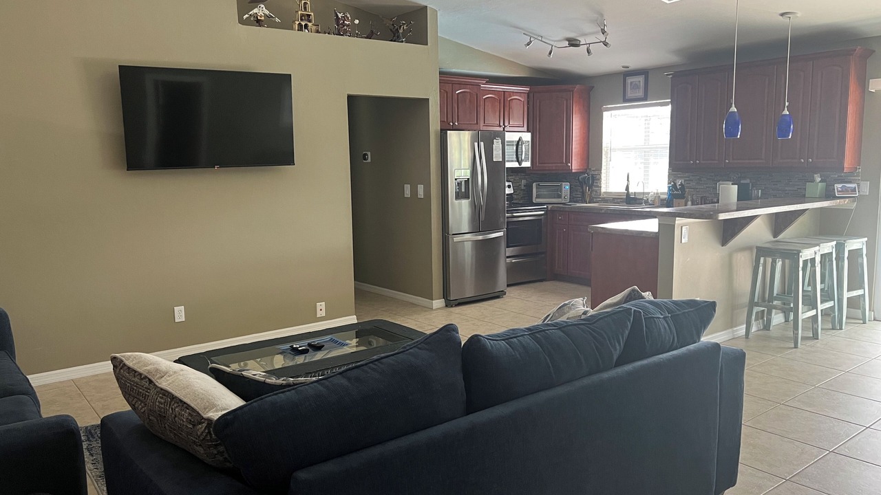 Photo of Livingroom in Diplomat