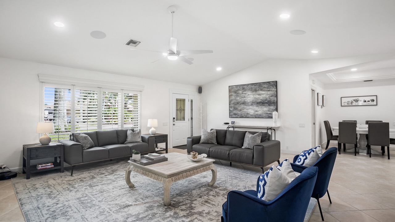 Photo of Livingroom in Bonita Shores