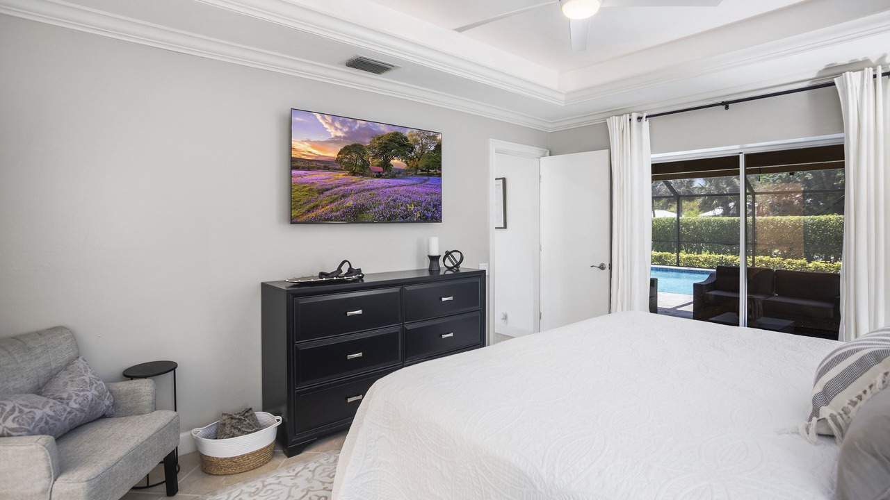 Photo of Bedroom in Bonita Shores