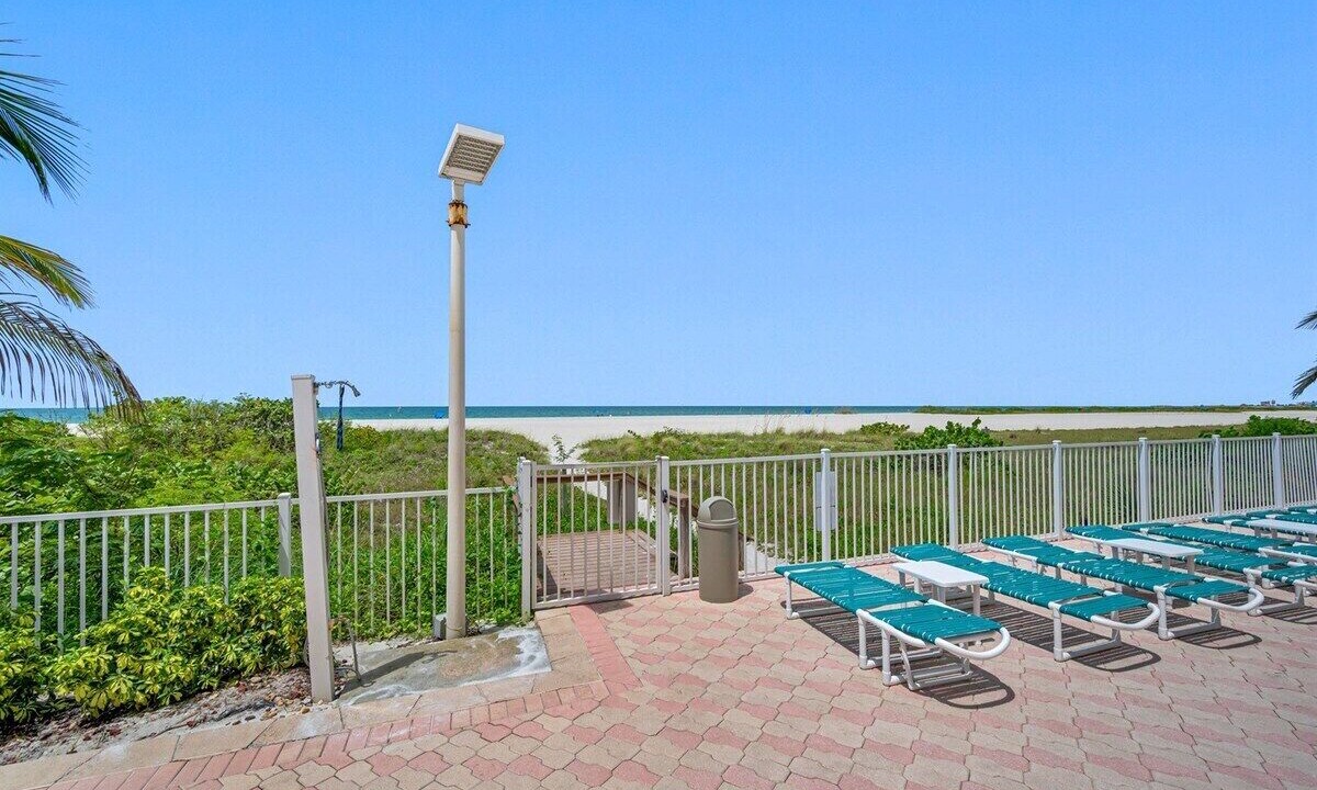 Photo of Outdoor in Sand Key