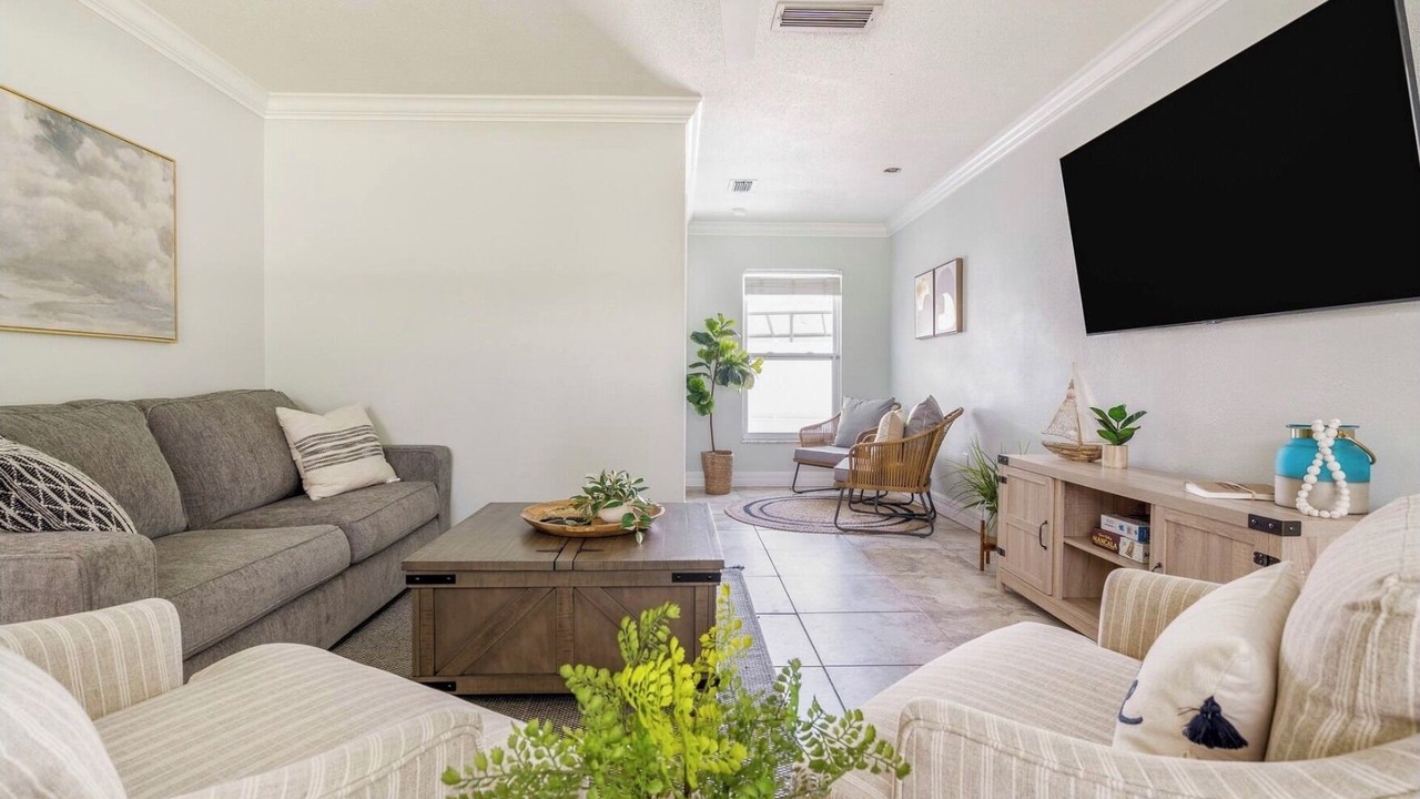 Photo of Livingroom in Belair Bayou