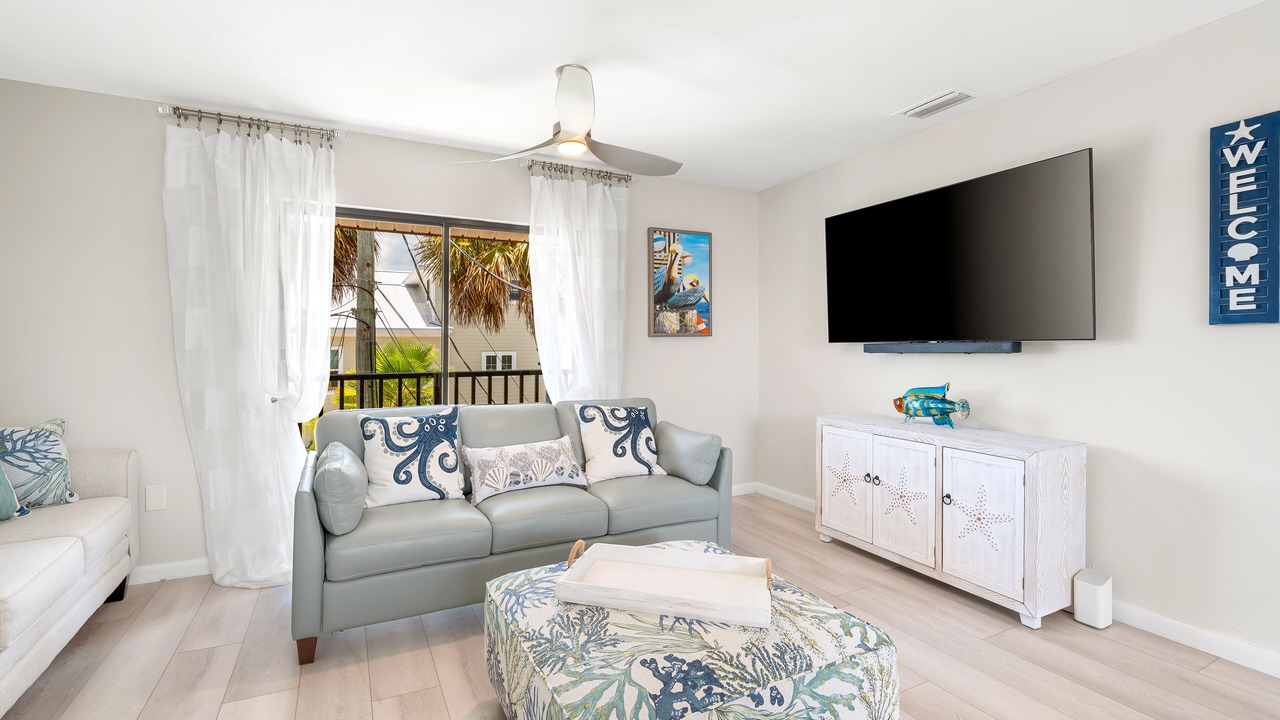 Photo of Livingroom in Englewood