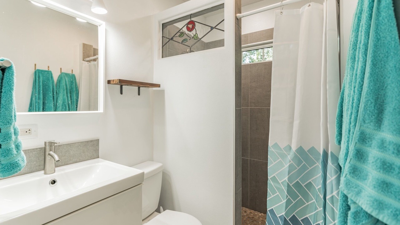 Photo of Bathroom in Bayou Oaks