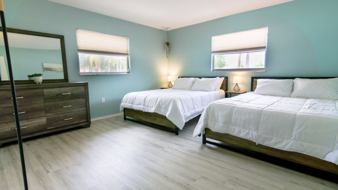 Photo of Bedroom in Gulf Gate Estates