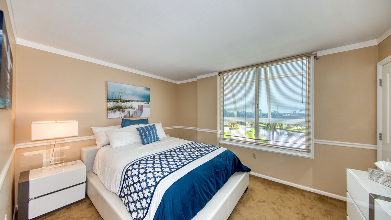 Photo of Bedroom in Bayway Isles