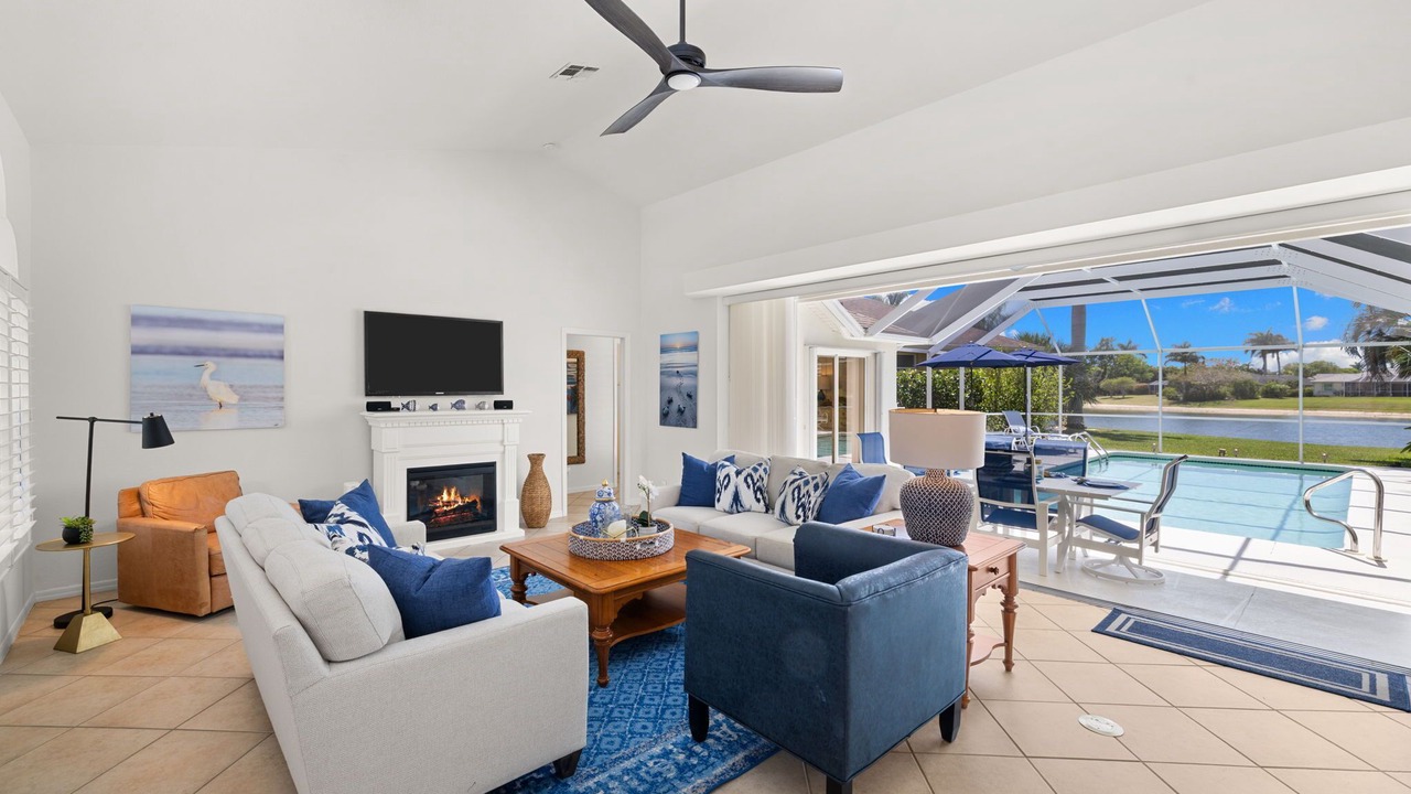 Photo of Livingroom in Central Naples