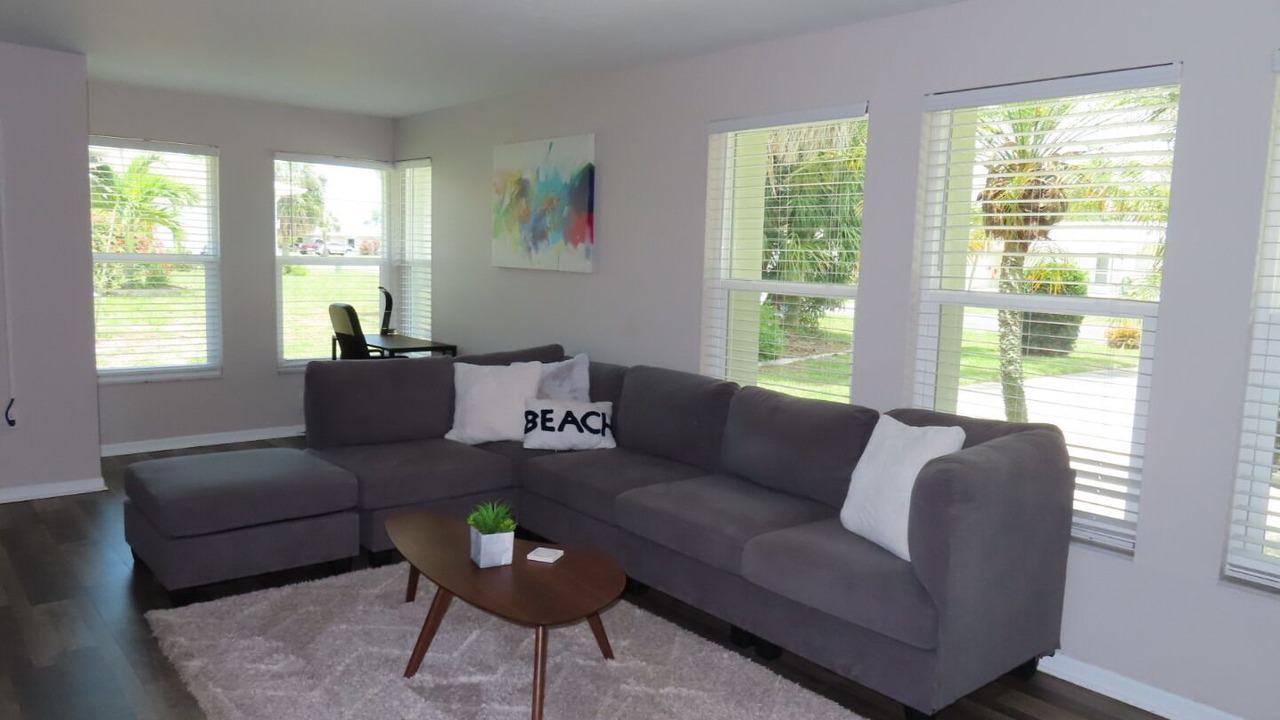 Photo of Livingroom in Oakland Hills
