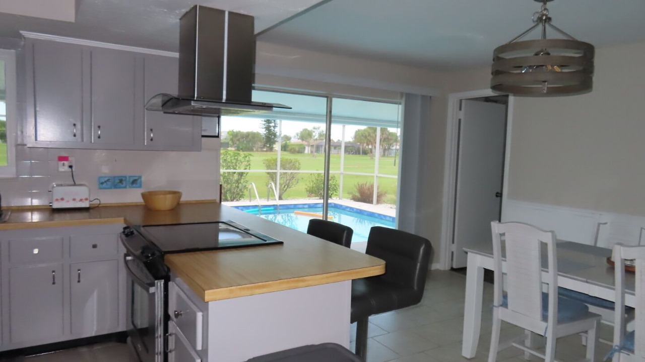 Photo of Kitchen in Oakland Hills