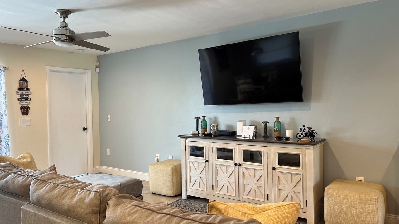 Photo of Bedroom in Naples Park