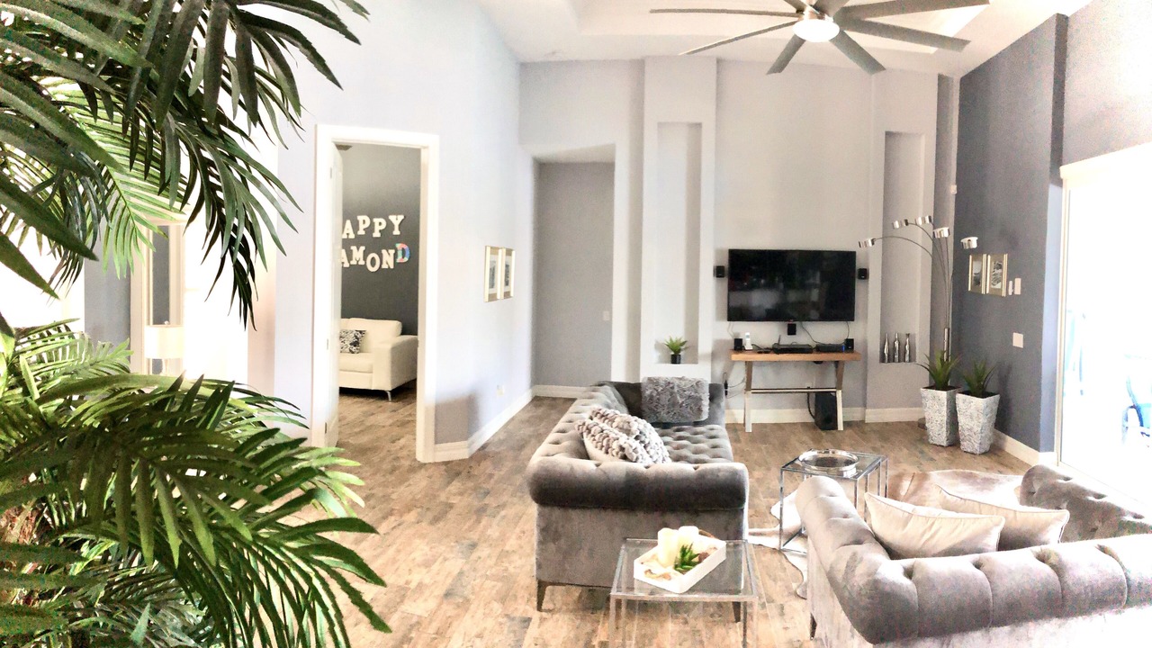 Photo of Livingroom in Pelican