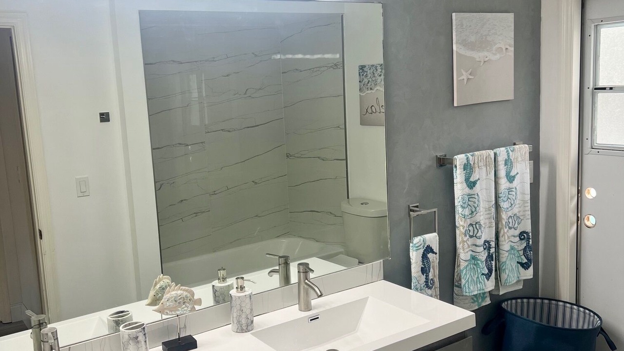 Photo of Bathroom in Pelican
