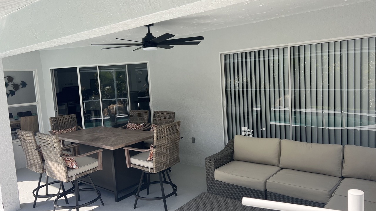 Photo of Outdoor in Pelican