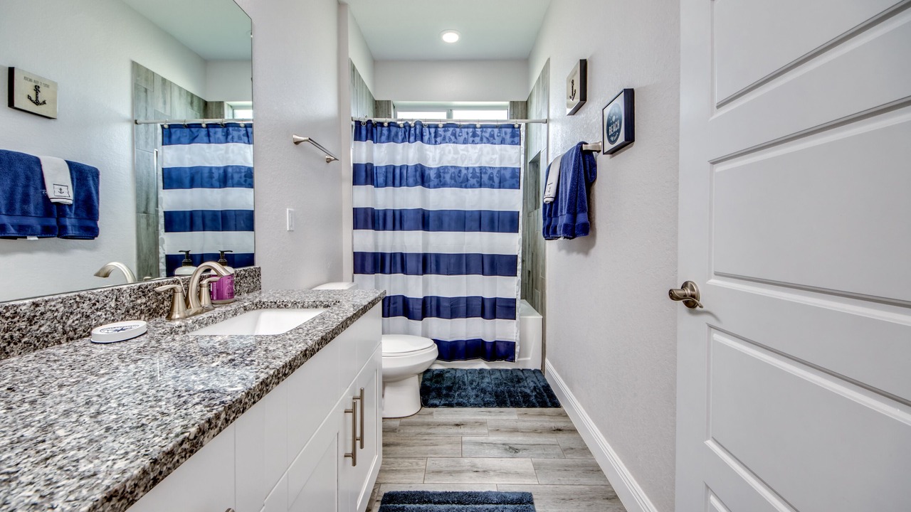 Photo of Bathroom in Pelican
