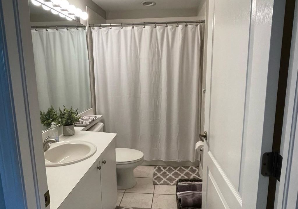 Photo of Bathroom in Falcons Glen